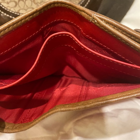 Coach wallet and small crossbody bundle - Picture 6 of 9